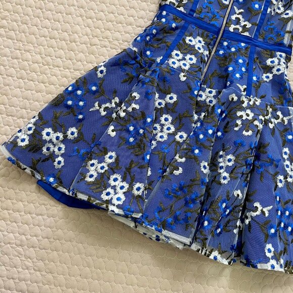 NWT $498 BRONX & BANCO Blue & White Floral Embroidered Mesh Cocktail Dress L 8 - Picture 11 of 12
